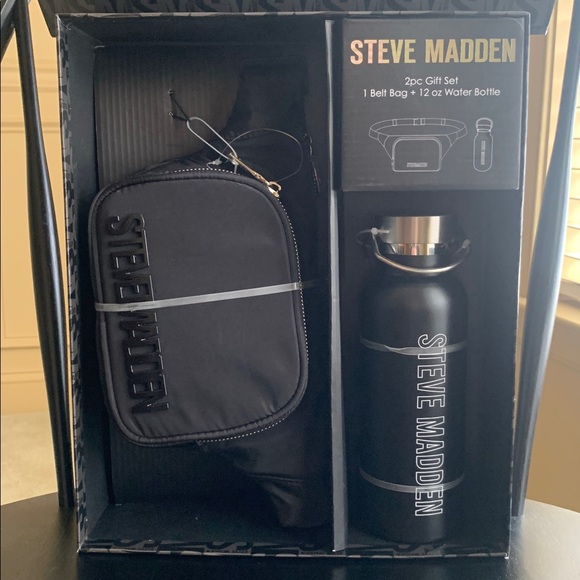 Steve Madden Belt Bag + Water Bottle Gift Set - Picture 4 of 7